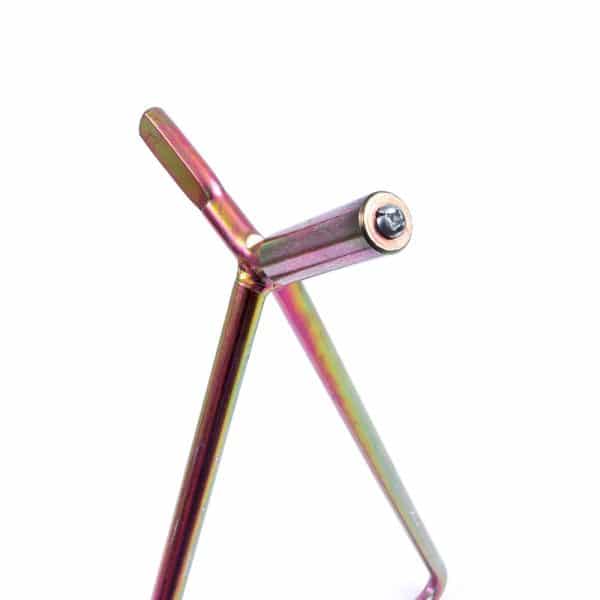 The LA CORSA TRIANGLE STAND 310 MM DELUXE 3-WAY, metallic with a sleek cylindrical handle and precision screw, is perfectly isolated on a white background.