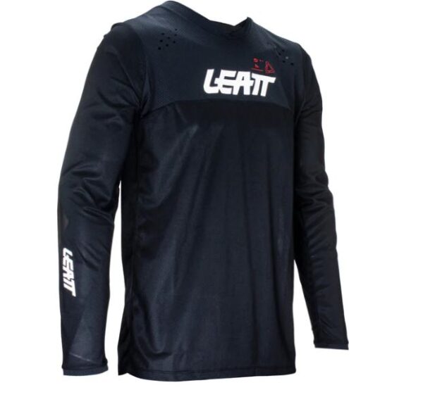 The LEATT 2024 Jersey Moto 4.5 Enduro Black S features breathable mesh and prominently showcases the "Leatt" logo on the chest and left sleeve for ultimate comfort.