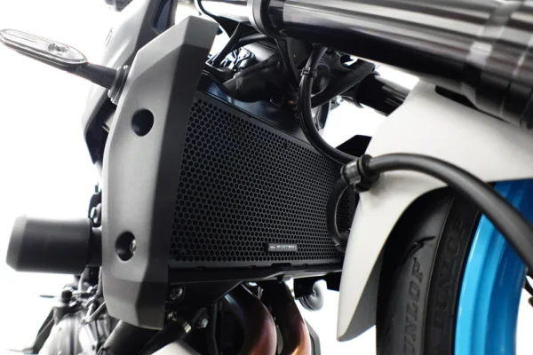 EVOTECH RADIATOR GUARD - YAMAHA MT-07 (2025+) - Image 2