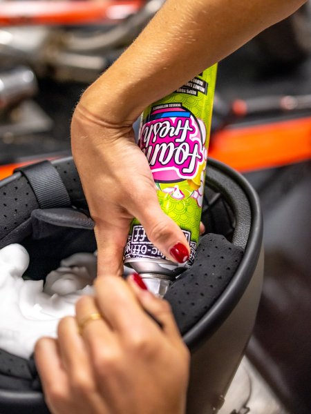 MUC-OFF MOTORCYCLE HELMET CARE KIT - Image 3