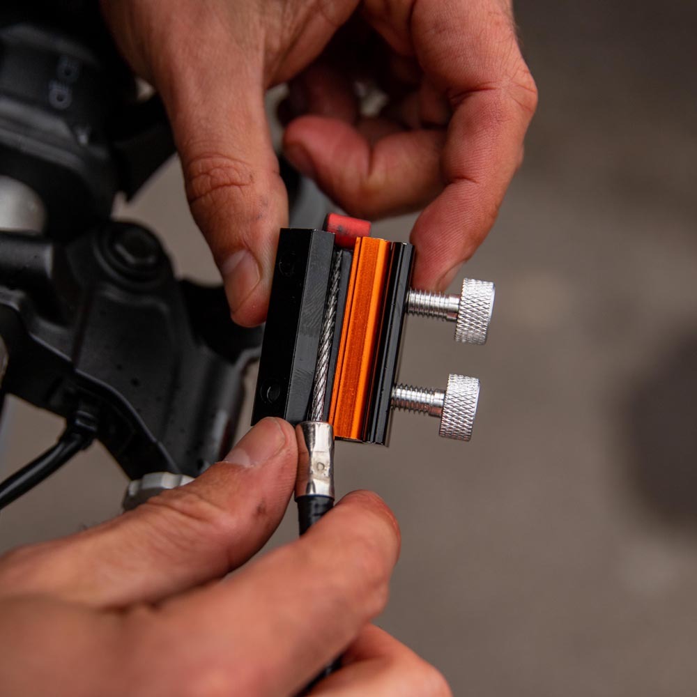 TRU TENSION CABLE MONKEY MOTORCYCLE CABLE LUBRICATOR - Image 6